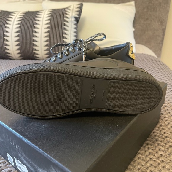 SAINT LAURENT BLACK TENNIS SHOES -LIGHTLY WORN- STILL BRAND NEW. SIZE 9 - Picture 4 of 5